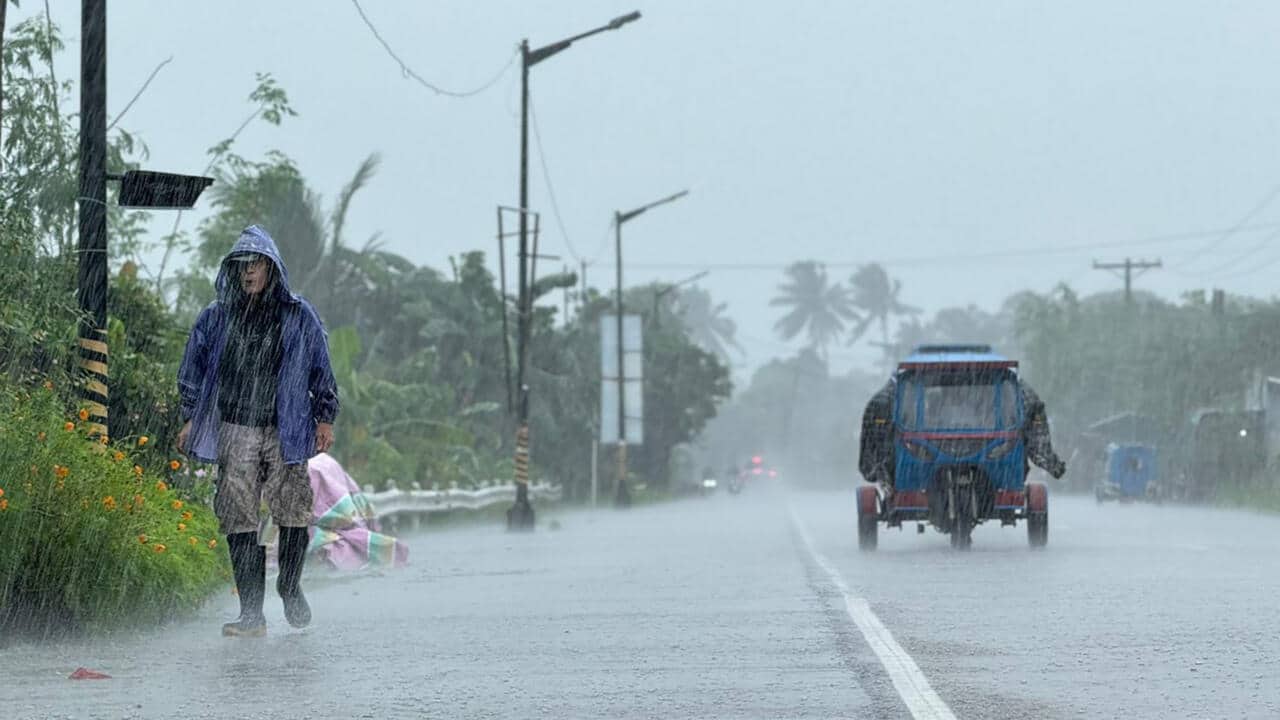 Super Typhoon Approaches: Hong Kong and Southern China Prepare for Impact
