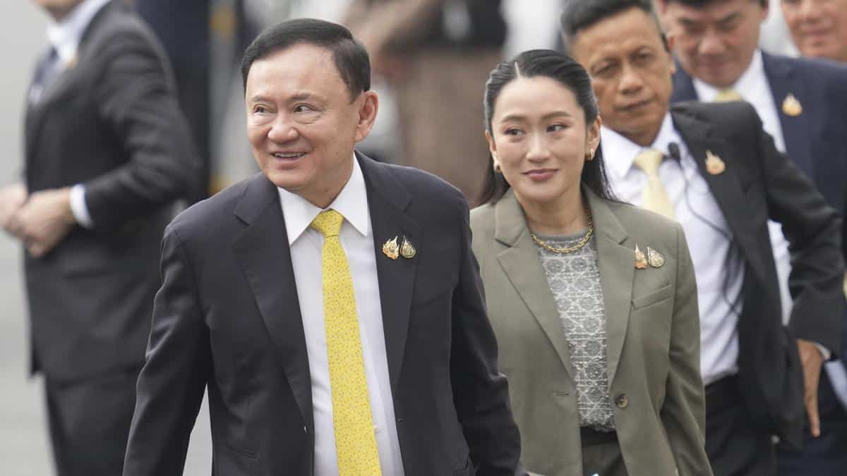 Thai Court Sentences Former Prime Minister to One Year in Prison