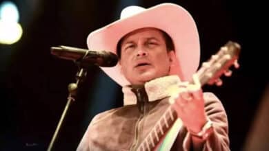 Thousands of Fans Unite in Grief for Beloved Indian Singer