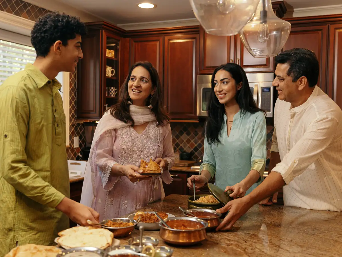 Top 10 Countries Home to Nearly Half of India's Diaspora: US and UAE Lead the Way