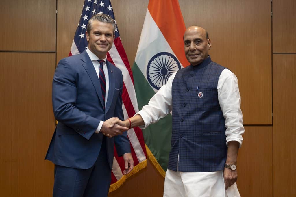 Raksha Mantri and US Secretary of War Hold Meeting at 12th ADMM-Plus in Kuala Lumpur