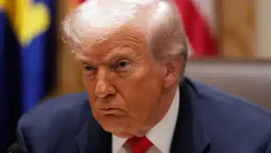 Trump Imposes Tariffs on Eight European Nations, Impacting Asian and European Markets; US Stock Futures Decline