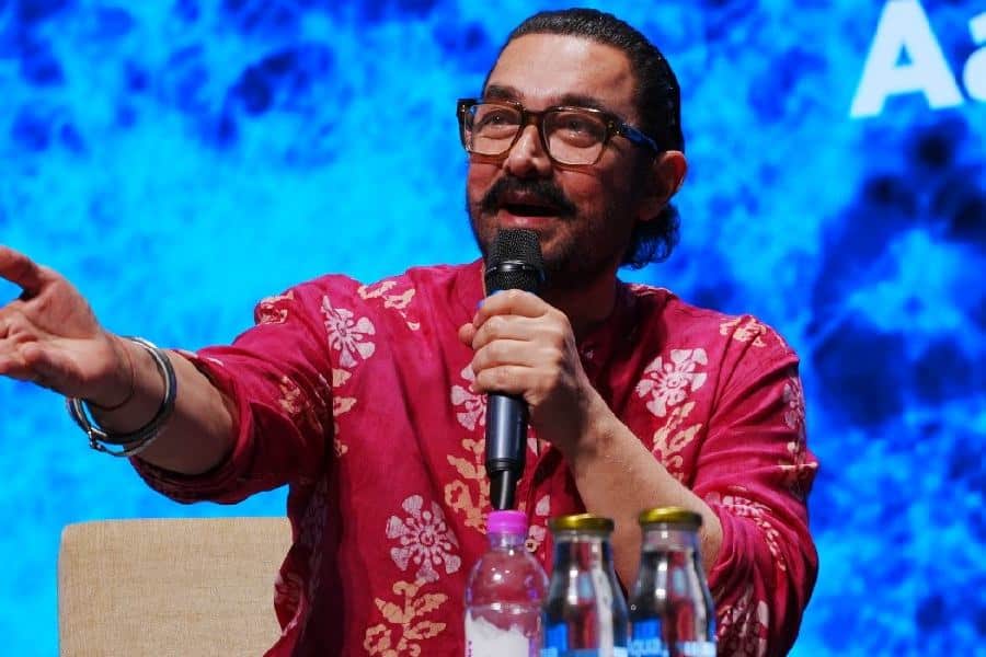 Aamir Khan Announces Full-Time Acting Comeback at IFFI 2025 After Completing Current Projects