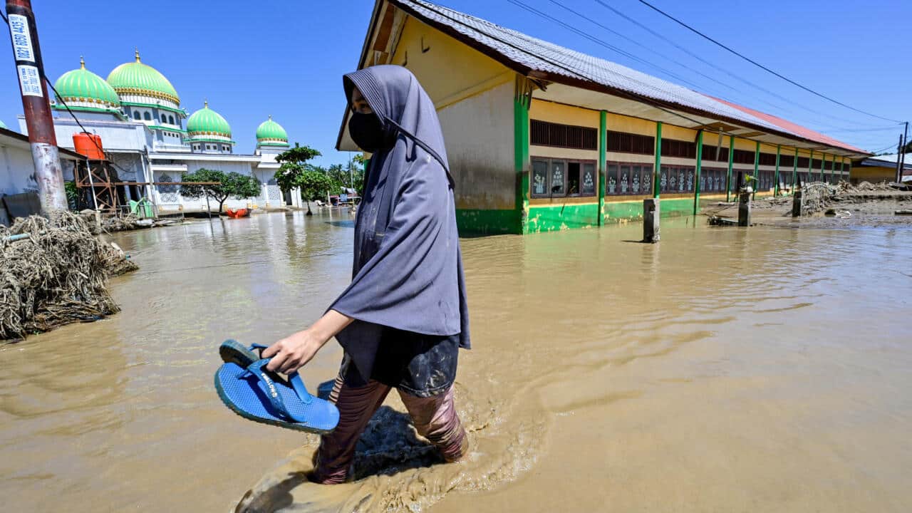 Indonesia Launches Urgent Search for Hundreds Missing Amid Devastating Floods