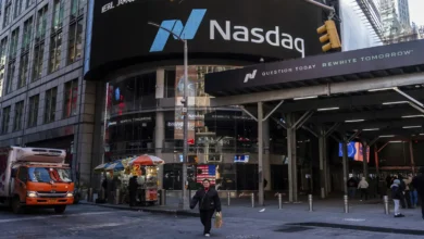 Nasdaq Declines: Index Experiences Largest Weekly Drop Since April Amid AI Rally Concerns Impacting Tech Stocks