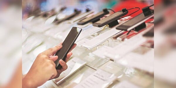 US Tariffs Impact India's Export Growth: GTRI Report Reveals Significant Decline in Key Sectors Including Smartphones, Pharma, and Gems