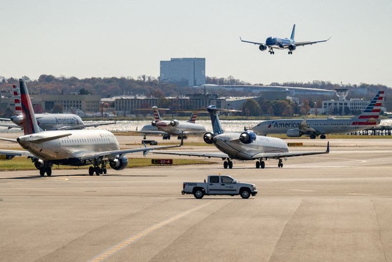 US-Venezuela Tensions Lead Airlines to Cancel Flights from Caracas as FAA Issues Airspace Safety Warning