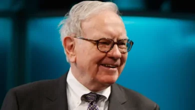 Berkshire Hathaway Enters a New Era as Warren Buffett Steps Back