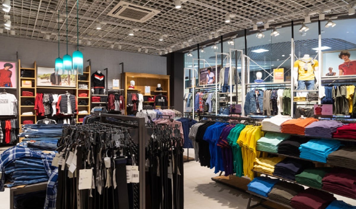 Transforming India's Capital Markets: Young Investors and Tier-2 Cities Propel Change in Retail Investing