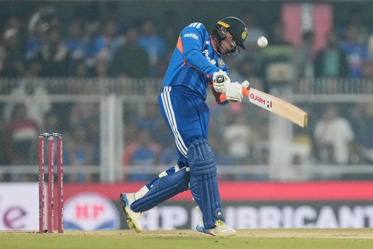 “Abhishek Sharma: The Key Player India Needs for T20 World Cup Title Defense Alongside Bumrah and Pandya”
