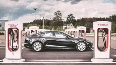 EV Market Shift: Tesla Falls Behind as BYD Surpasses in Global Sales Amid Delivery Decline