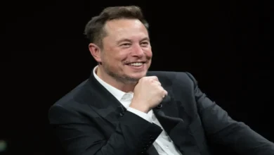 Khosla Urges Tech Workers to Leave Musk's Tesla and SpaceX