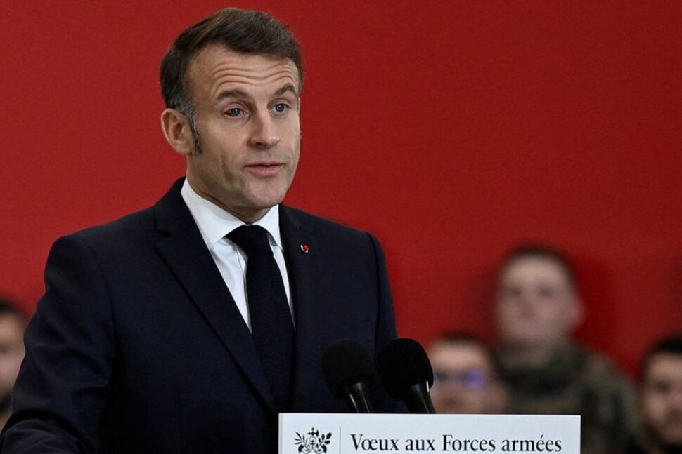 Macron Calls for Trade 'Bazooka' Response to US Tariffs Amid Greenland Dispute