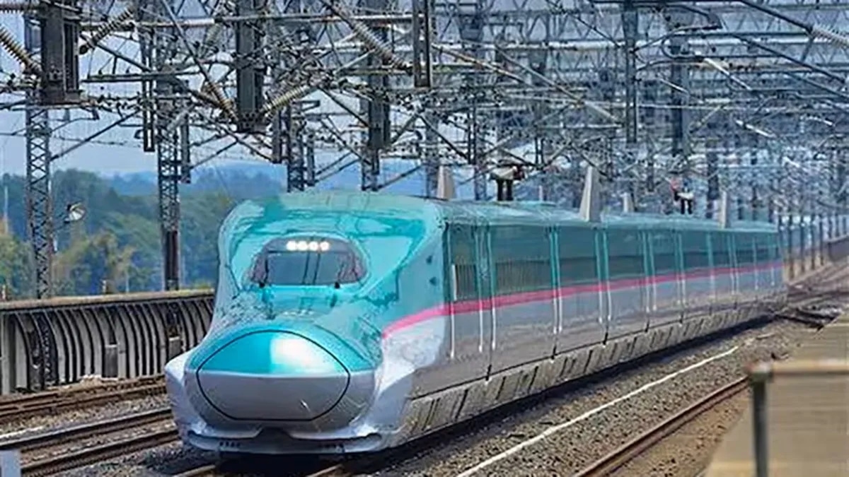 Mumbai-Ahmedabad Bullet Train Project Advances with Electrification Milestone