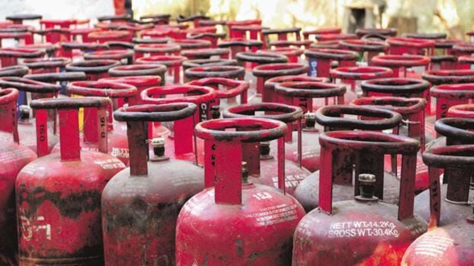 No Change in Domestic LPG Prices Amid Commercial Rate Hike