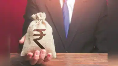 Re Hits New Low Against Dollar Amid Ongoing Market Turbulence