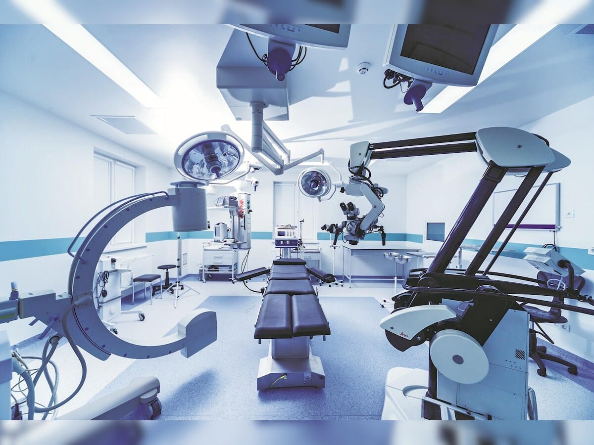 Government Reviews Import Policy for Refurbished Medical Devices Amid Industry Division