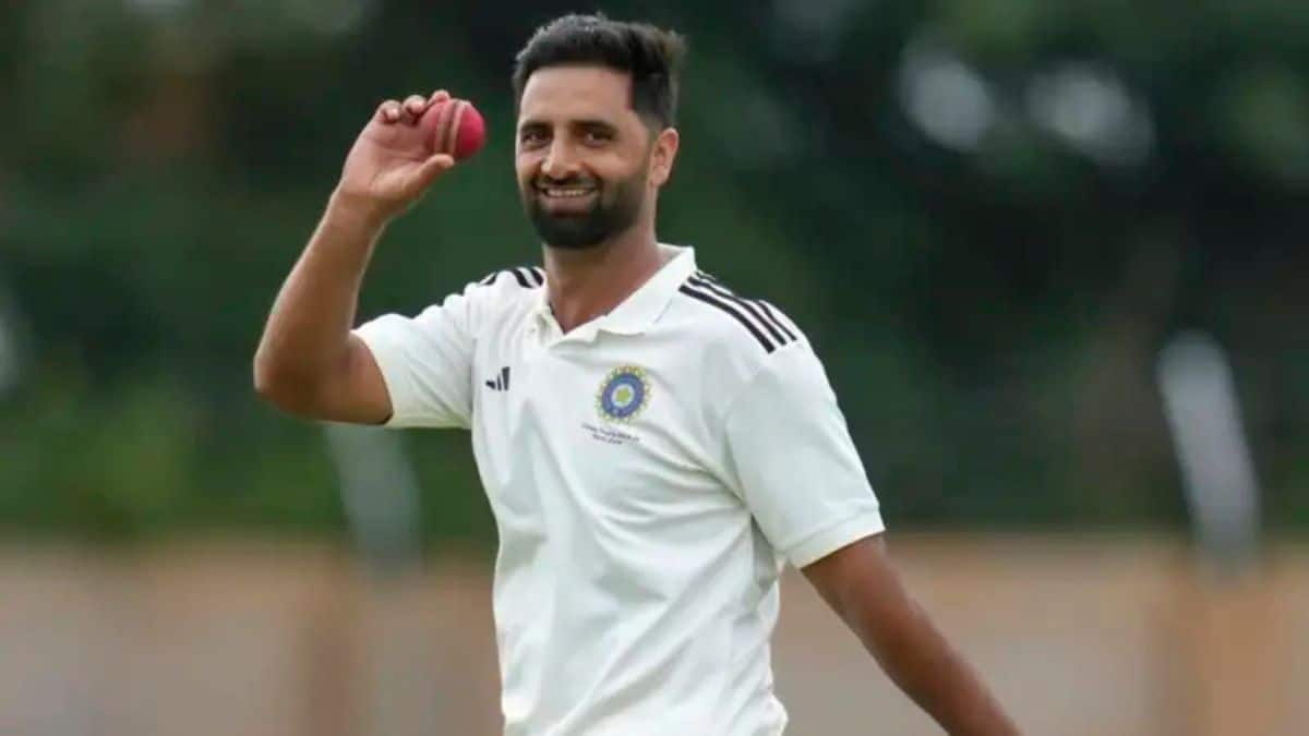 Inside the Journey of J&K's Fast Bowler Auqib Nabi: A Year of 1,000 Deliveries in the Ranji Trophy Final