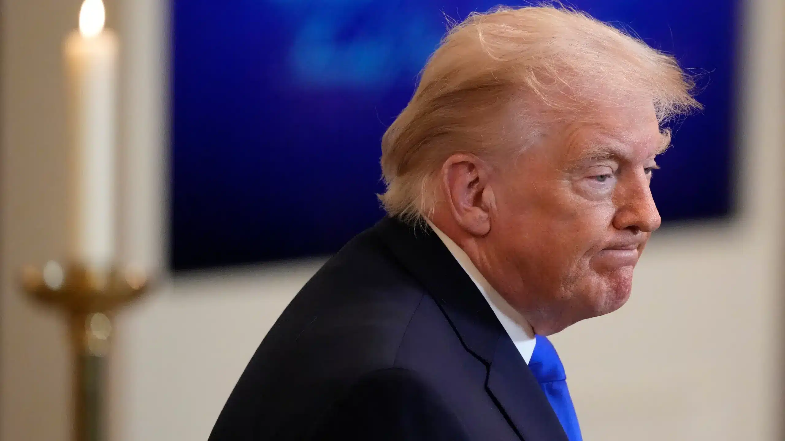 US Government Requests Delay in Tariff Refunds Dispute Amid Trump's Calls for Rehearing