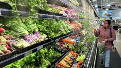 US Inflation Declines to 2.4% in January, Approaching Five-Year Low Amid Decreased Gas and Housing Costs