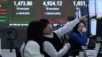 US Stocks Update: Wall Street Sees Recovery as Tech Shares Bounce Back and Bitcoin Stabilizes