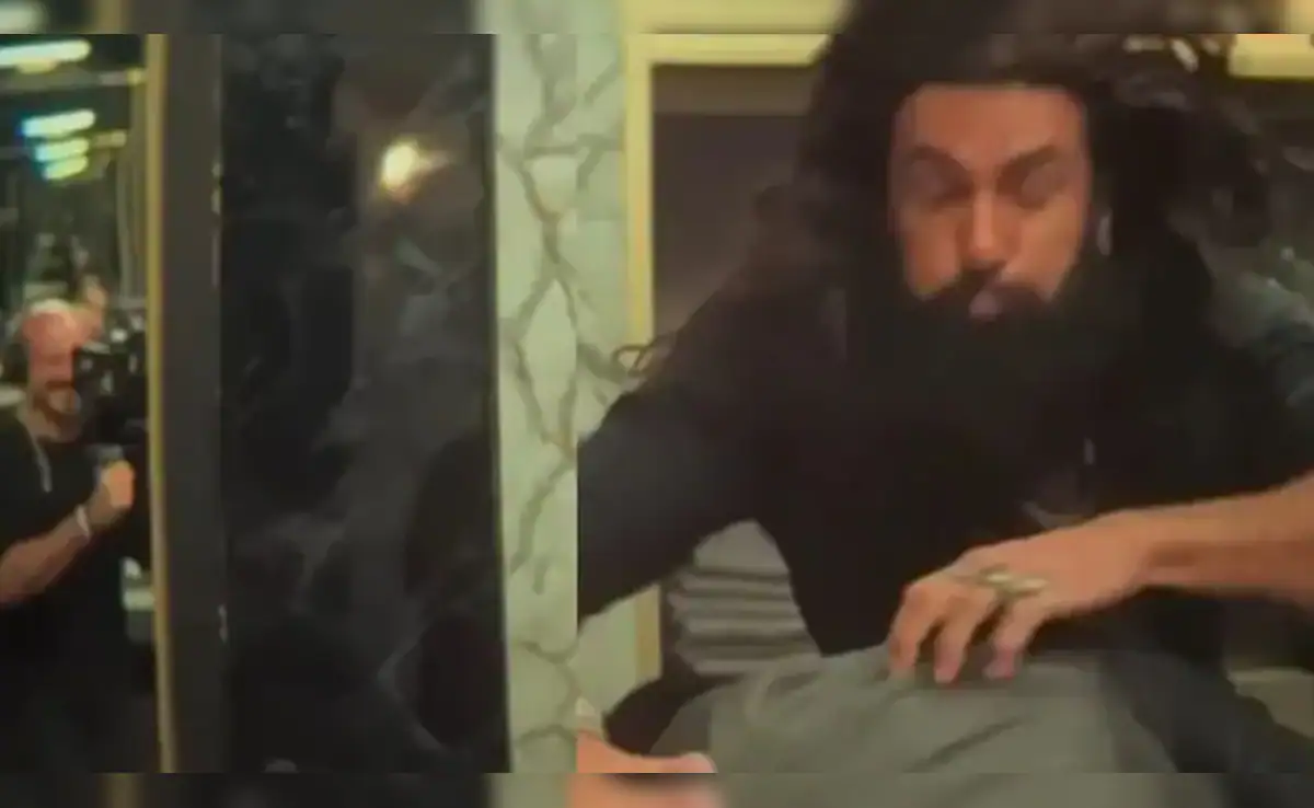 Behind the Scenes: Dhurandhar The Revenge Team Fixes Mirror Mishap with Updated Cinema Prints
