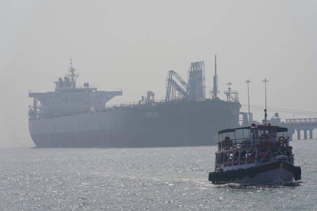 Disruption in the Strait of Hormuz: Conflict Impacts Middle East Supply ...