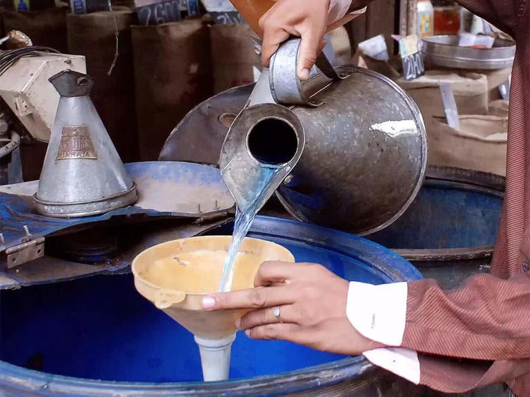 Hormuz Energy Crisis: Government Launches 60-Day PDS Kerosene Initiative to Alleviate LPG Burden on Consumers