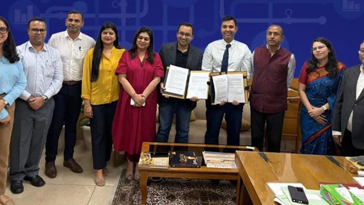 India Boosts Manufacturing with MoU for Startup Innovation