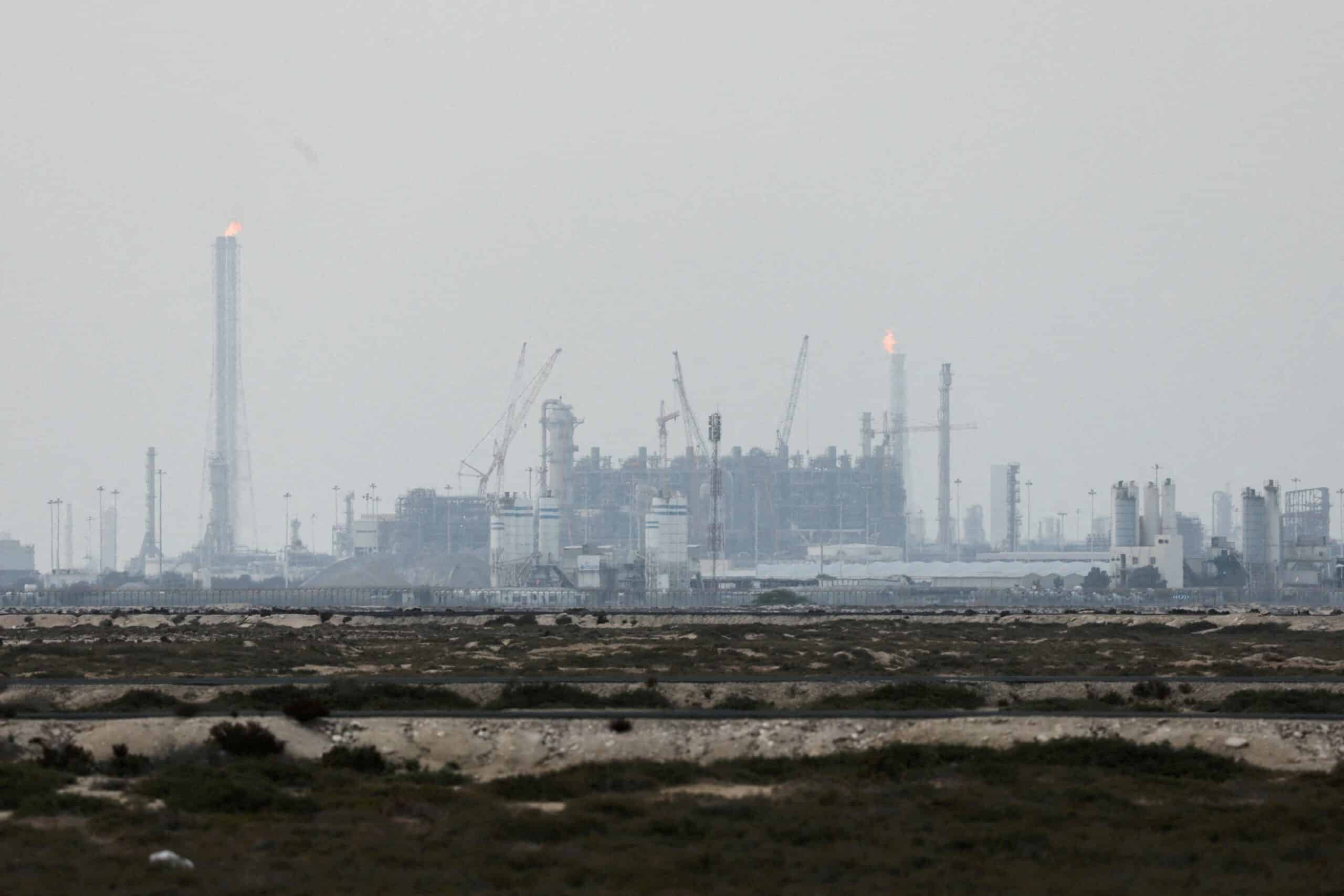 Iran Strikes Ras Laffan Facility, Resulting in 17% Loss of Qatar's LNG Capacity and $20 Billion Impact