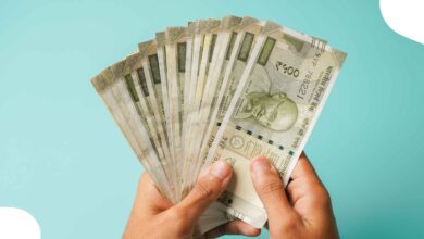Rupee Falls Below 95 Against Dollar Despite RBI's Efforts to Stabilize