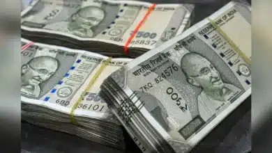 Rupee Reaches Record Low as Currency Falls to 92.5 Against US Dollar Amid Rising Oil Prices and Middle East Tensions