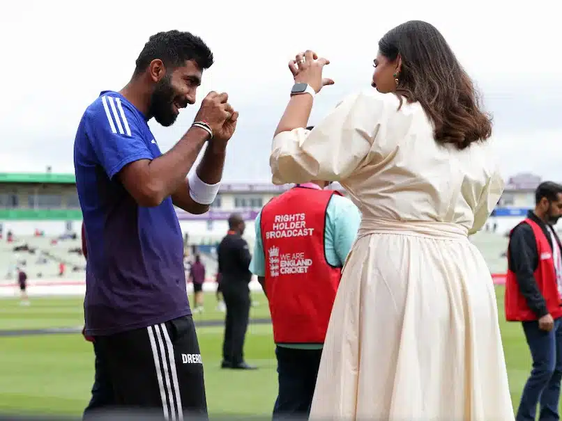 Sanjana Ganesan Playfully Roasts Jasprit Bumrah Over His Heartfelt Anniversary Post