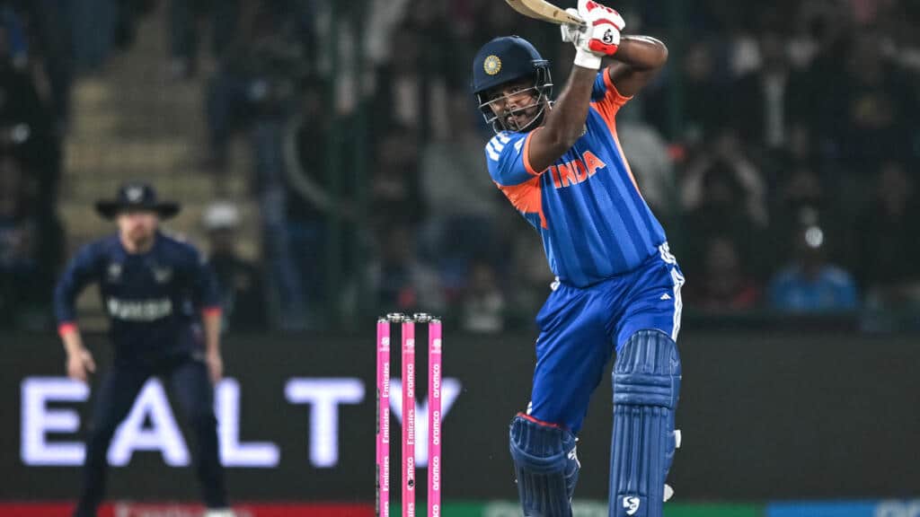 Sanju Samson Intervenes as Rinku Singh Attempts to Leave with His Bat in West Indies Clash