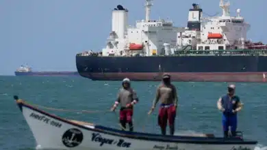 Impact of Iran-US Ceasefire: Oil Prices Decline, Controlled Movement in Hormuz, and Global Markets Rally