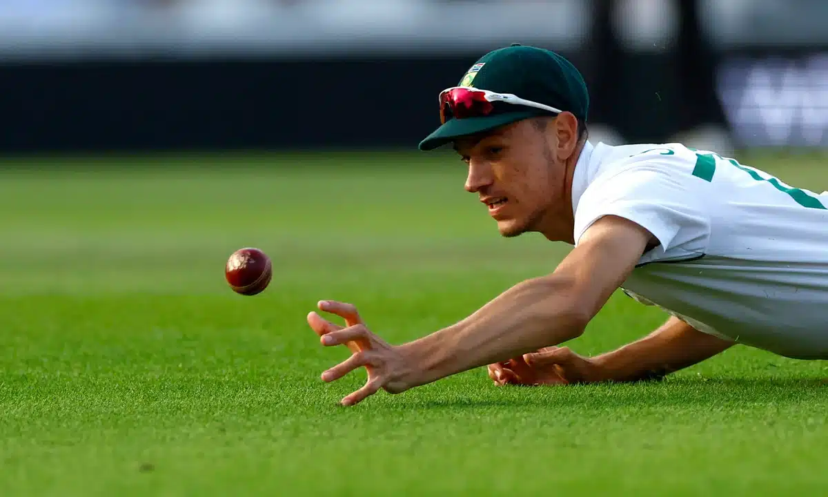 Missed Chances: Teams Face Serious Consequences for Dropped Catches in Cricket