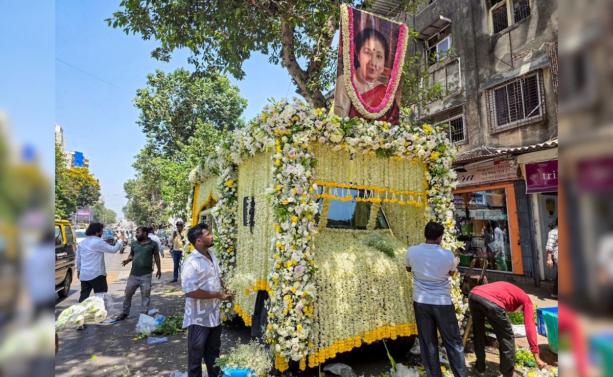 Asha Bhosle Receives Full State Honors as Final Farewell Set for Shivaji Park in Mumbai