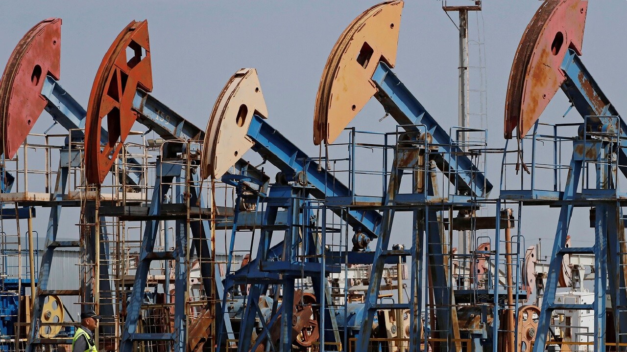 Global Dependence on Oil: Exploring the Continued Attraction Despite Alternative Energy Options