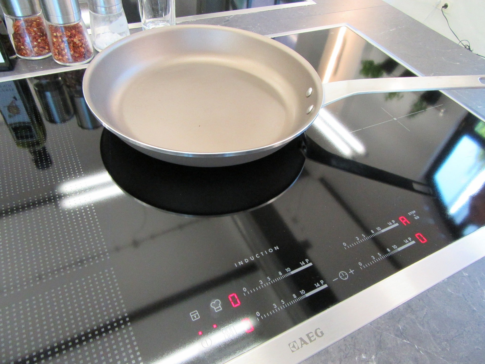 Government Aims to Boost Cooktop Production and Facilitate Imports