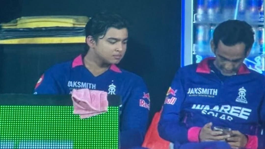 IPL 2026 Drama: Rajasthan Royals' Manager Romi Bhinder Caught Using Phone in Dugout, Breaching PMOA Protocol