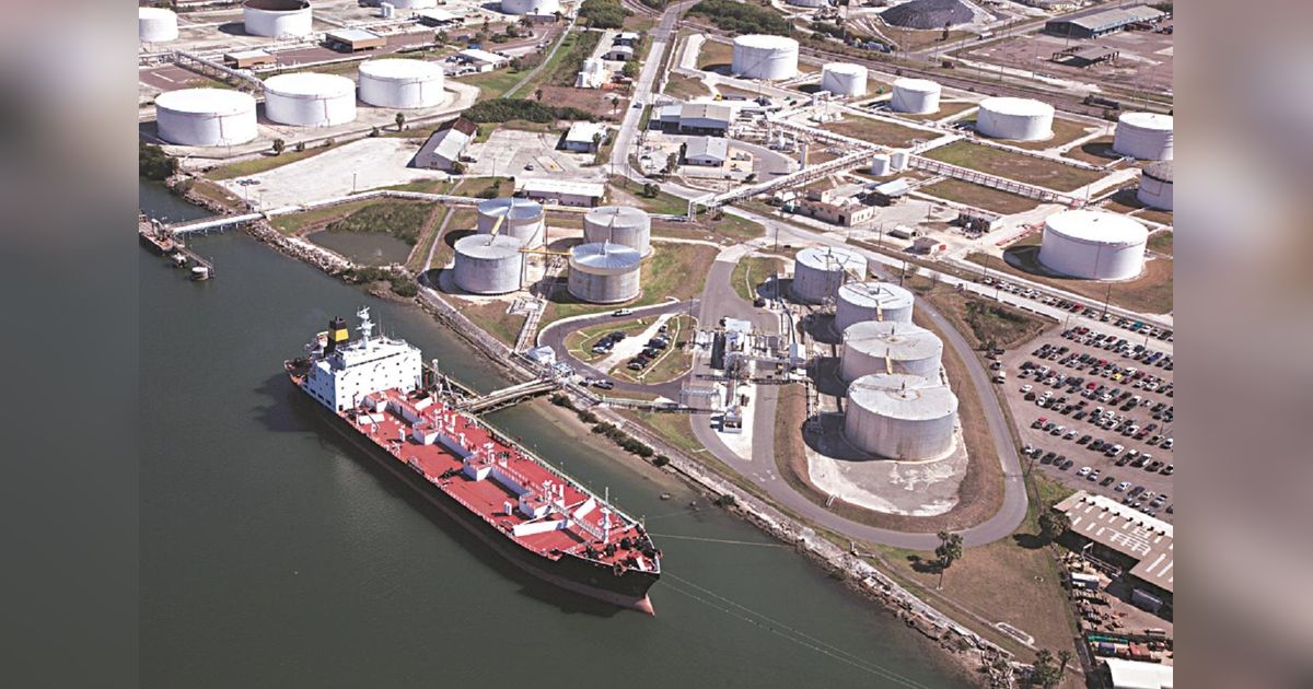 India's Crude Oil Production Declines for 11th Straight Year Amid High Import Dependence