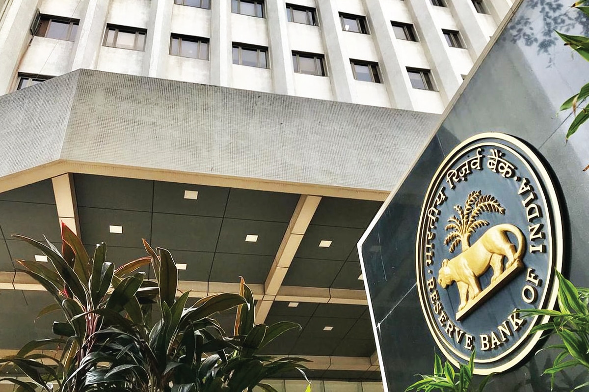 RBI Advises Banks to Allocate Funds for Potential Defaults