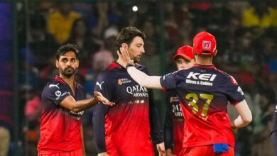 RCB Dominates DC with a 9-Wicket Victory as Hazlewood and Bhuvneshwar Shine in IPL Showdown
