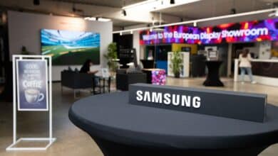 Samsung Leverages AI and 3D Displays to Transform Business Customer Experience