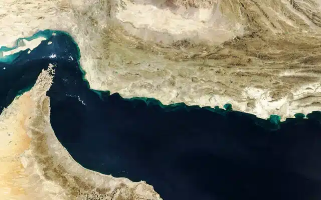 Strait of Hormuz Supply Crisis Triggers Global Oil Trading Turmoil