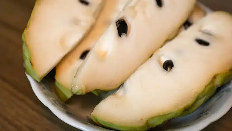 Concerns Rise in Taiwan Over China's Surge in Custard Apple Imports