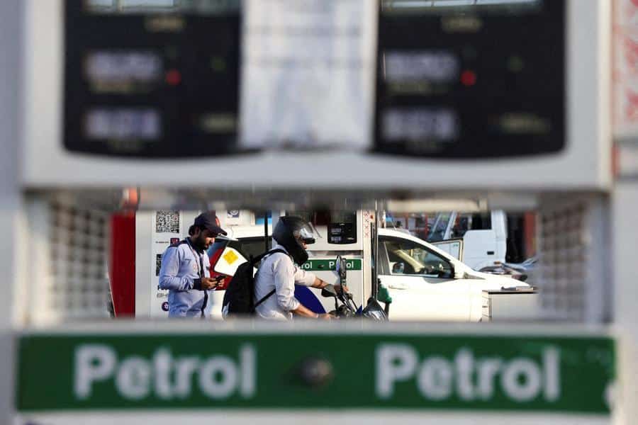 Declining Oil Prices Provide Relief for Consumers and Government