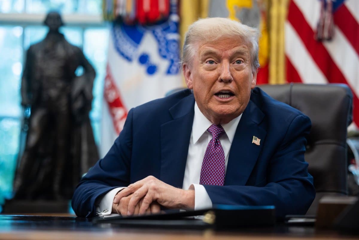 Donald Trump Announces Potential Reimposition of Russian Crude Sanctions Following Hormuz Reopening