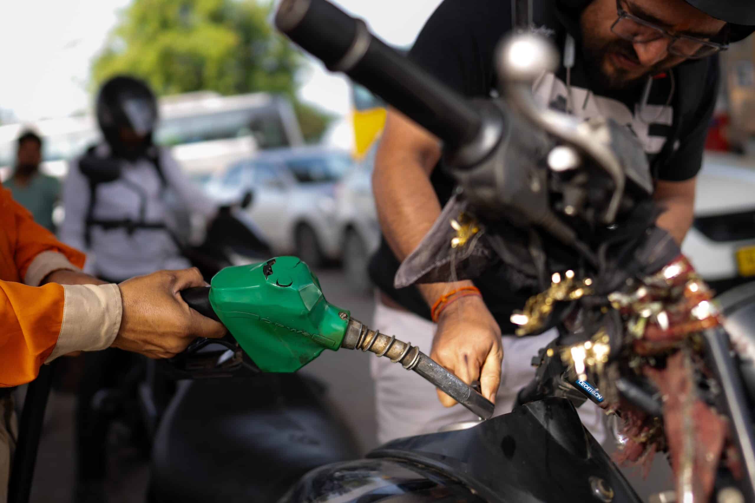 Government Prohibits Industries from Purchasing Petrol and Diesel at Pumps; Requires Bulk Purchase Method