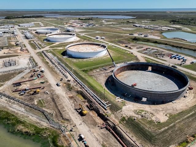 US Emergency Oil Stockpile Hits Record Low Amid Concerns